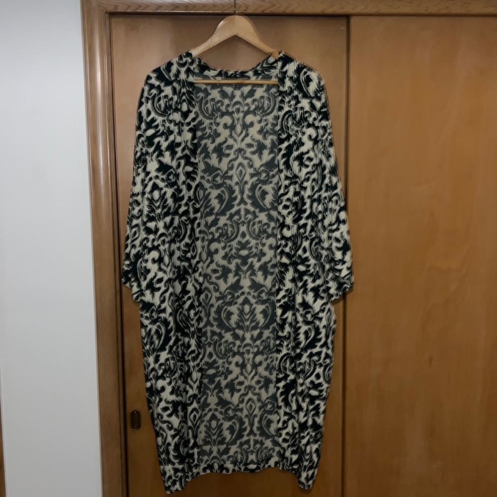 NWOT Shannon Passero kimono